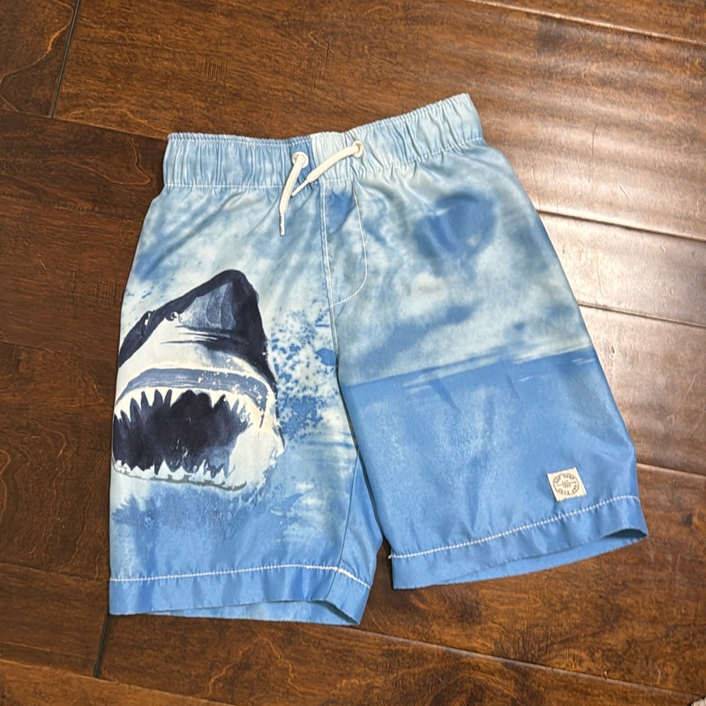 Boys shark swim trunks